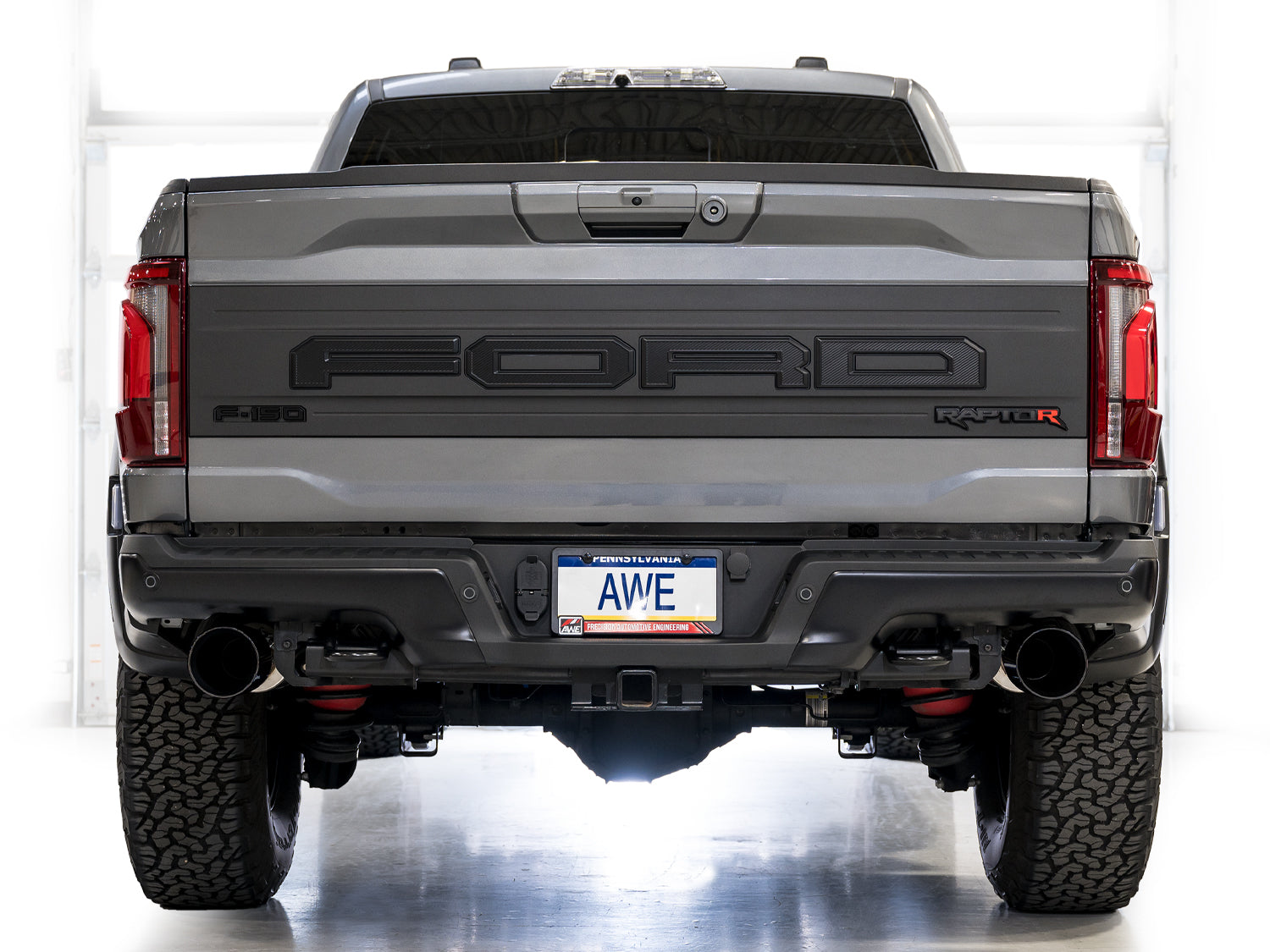 AWE SwitchPath™ Exhaust for Gen 3 Raptor R - Diamond Black Tips - Mounted