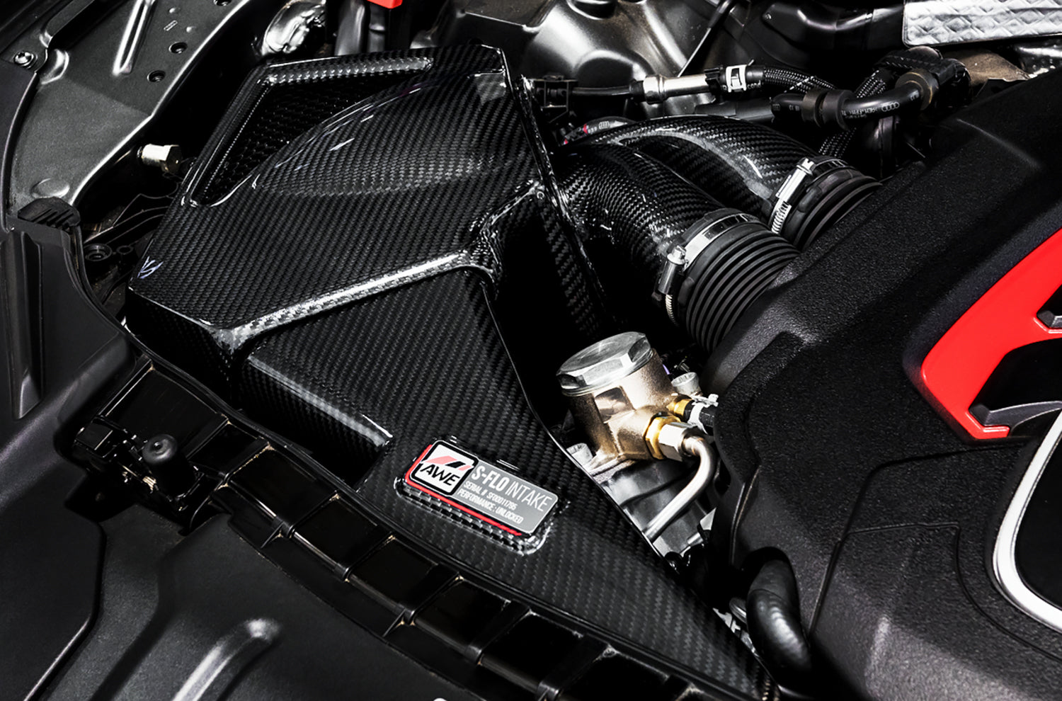 AWE S-FLO Carbon Intake for Audi C7 S6 / S7 - Mounted