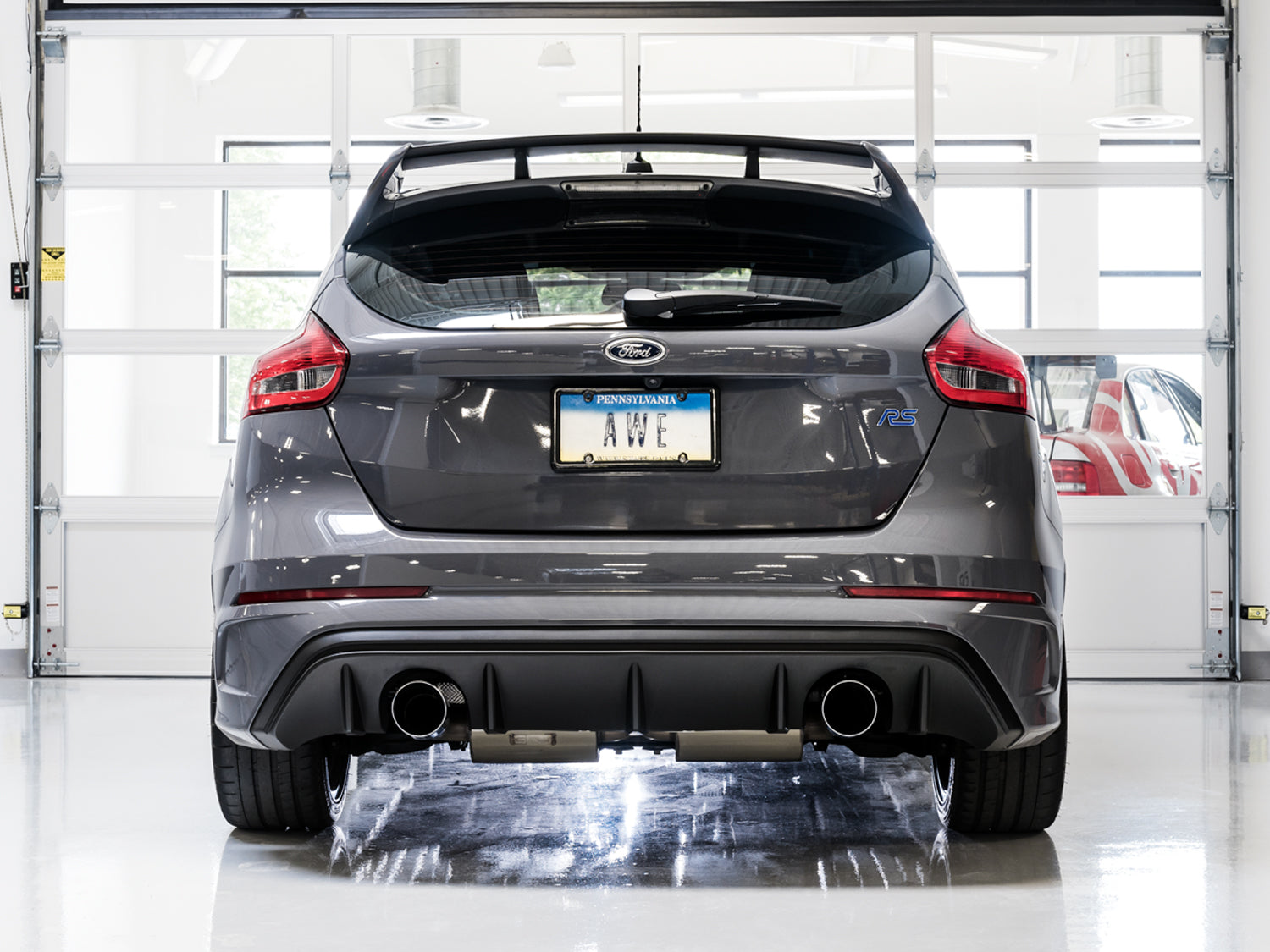 AWE Touring Edition Cat-back Exhaust for Ford Focus RS - Non-Resonated - Diamond Black Tips - Mounted