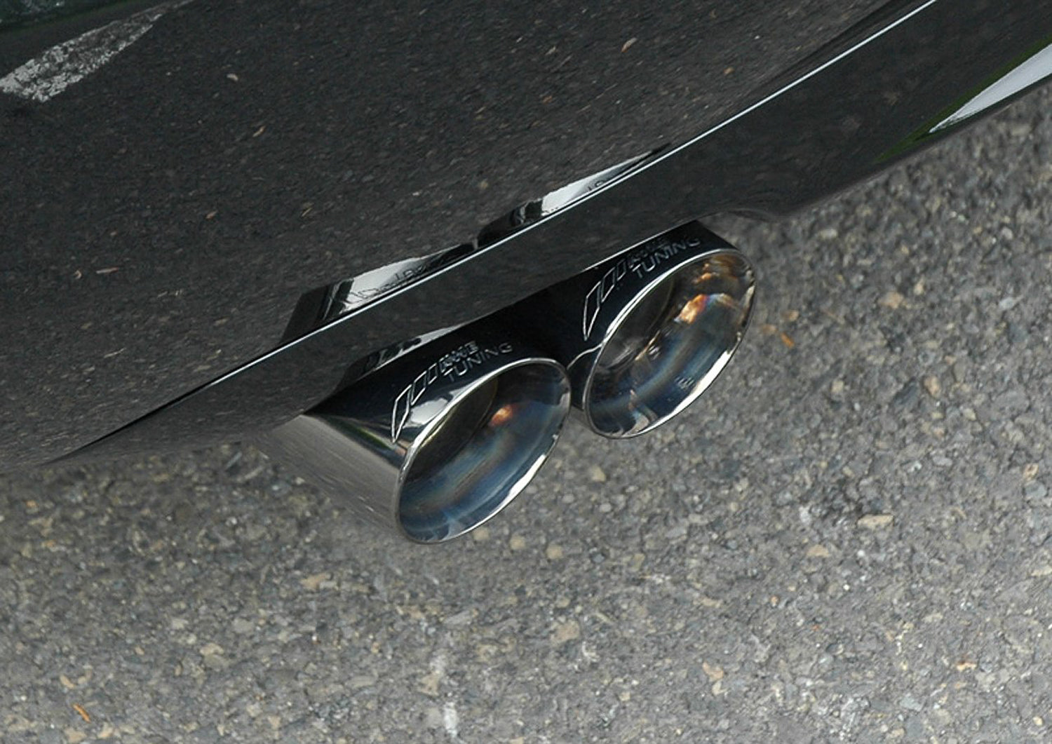 AWE Touring Edition Quad Tip Exhaust for Audi B7 A4 3.2L - Diamond Black Tips - Primary