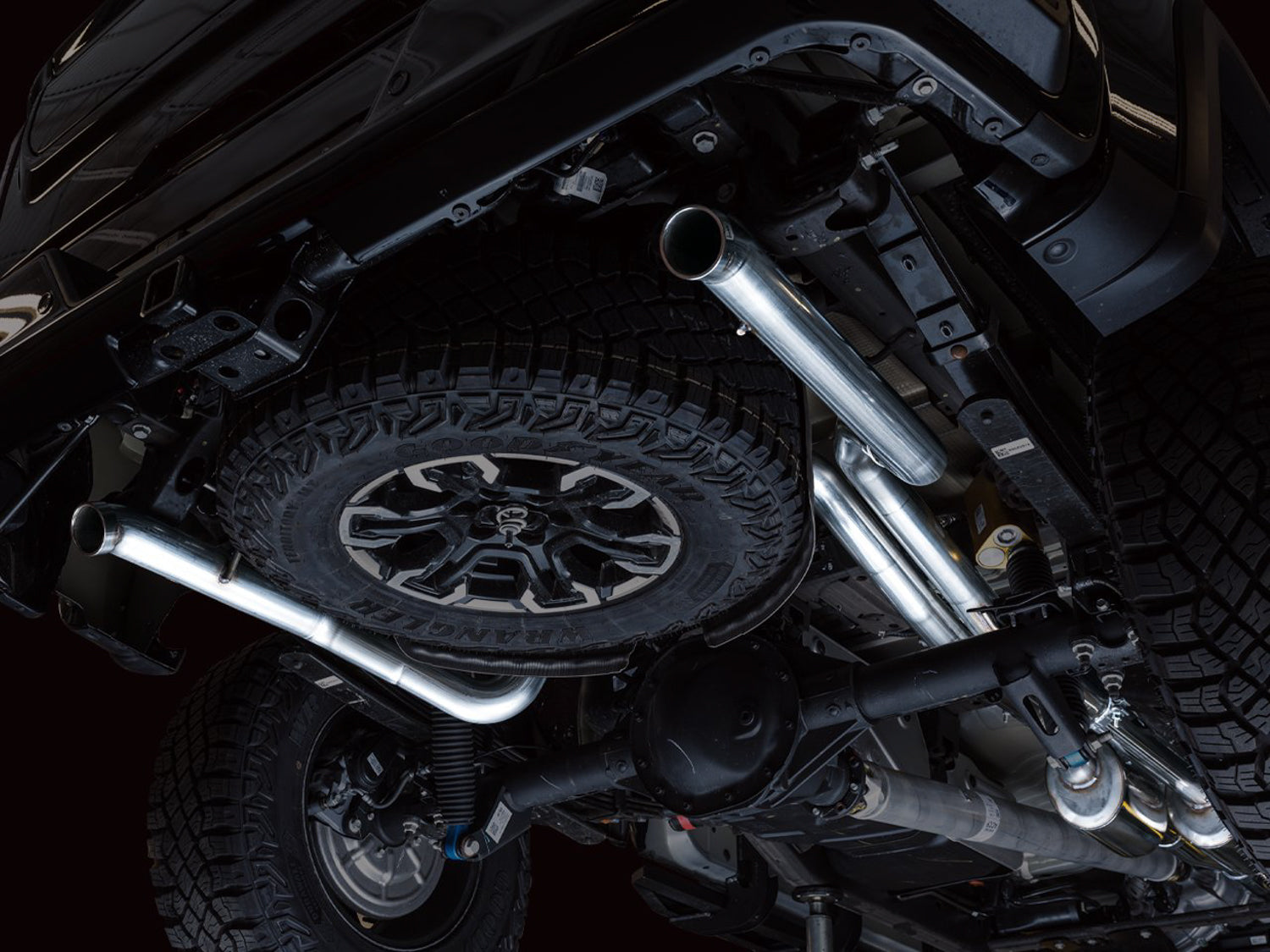 AWE 0FG Catback Exhaust for Silverado ZR2/Sierra AT4X - Dual Bashguard (no tips) - Mounted