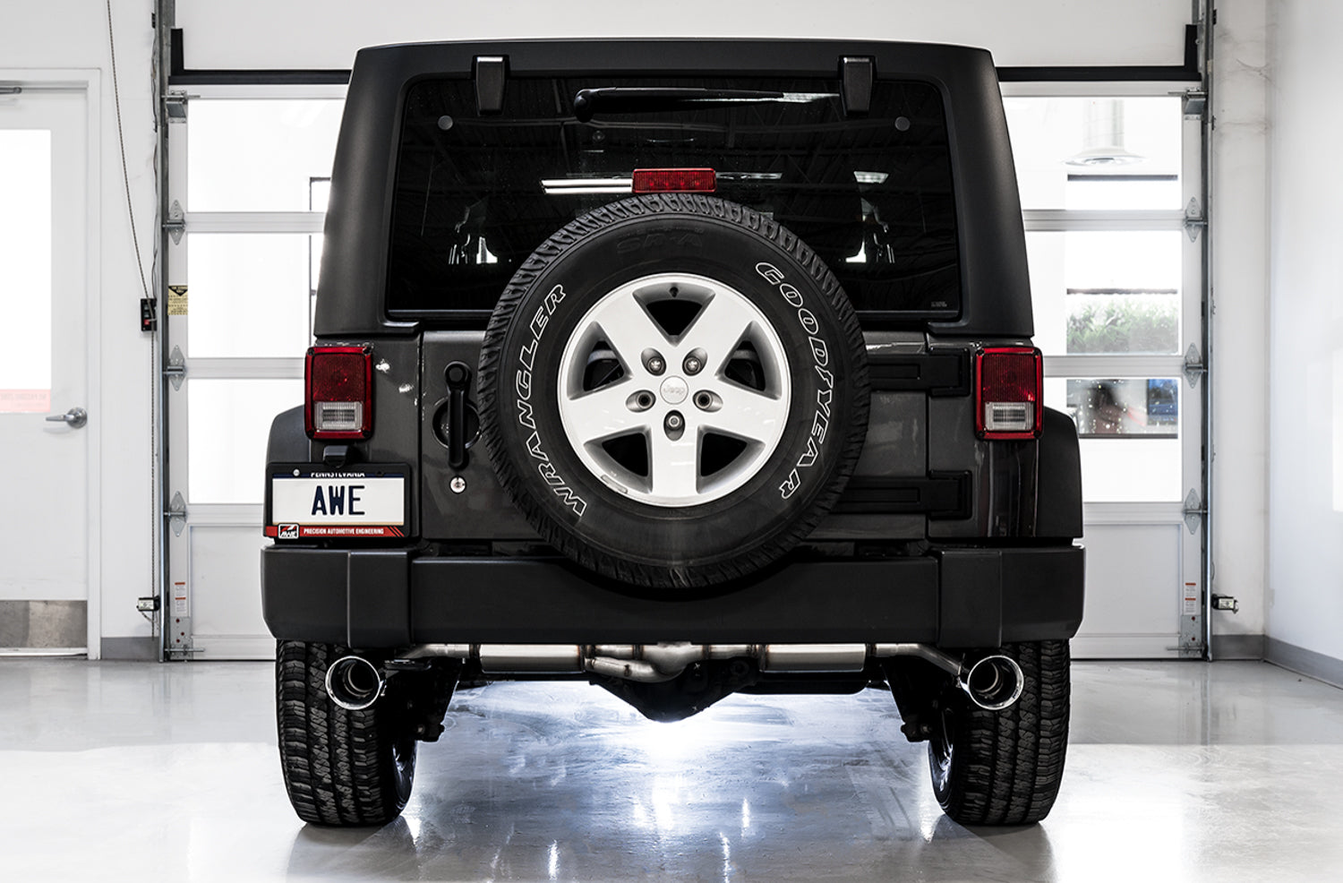 AWE Tread Edition Axleback Dual Exhaust for Jeep JK/JKU 3.6L - Chrome Silver Tips - Mounted