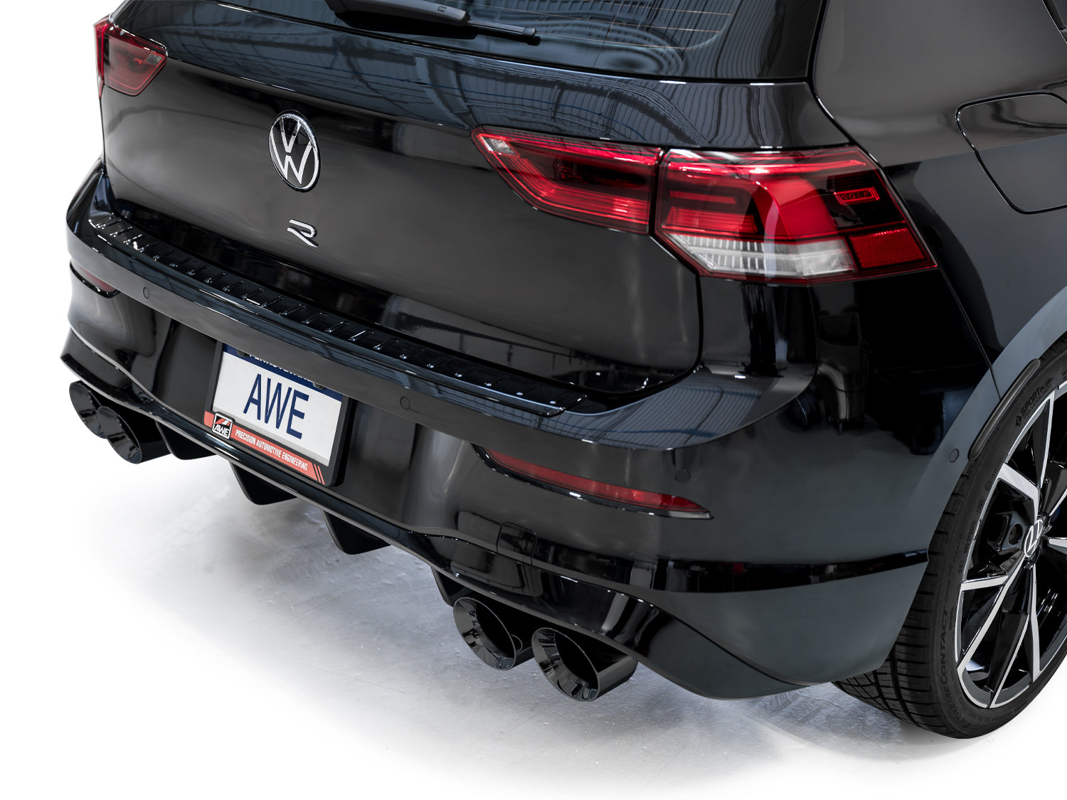 AWE Touring Edition Exhaust for Volkswagen MK8 Golf R - Diamond Black Tips - Mounted