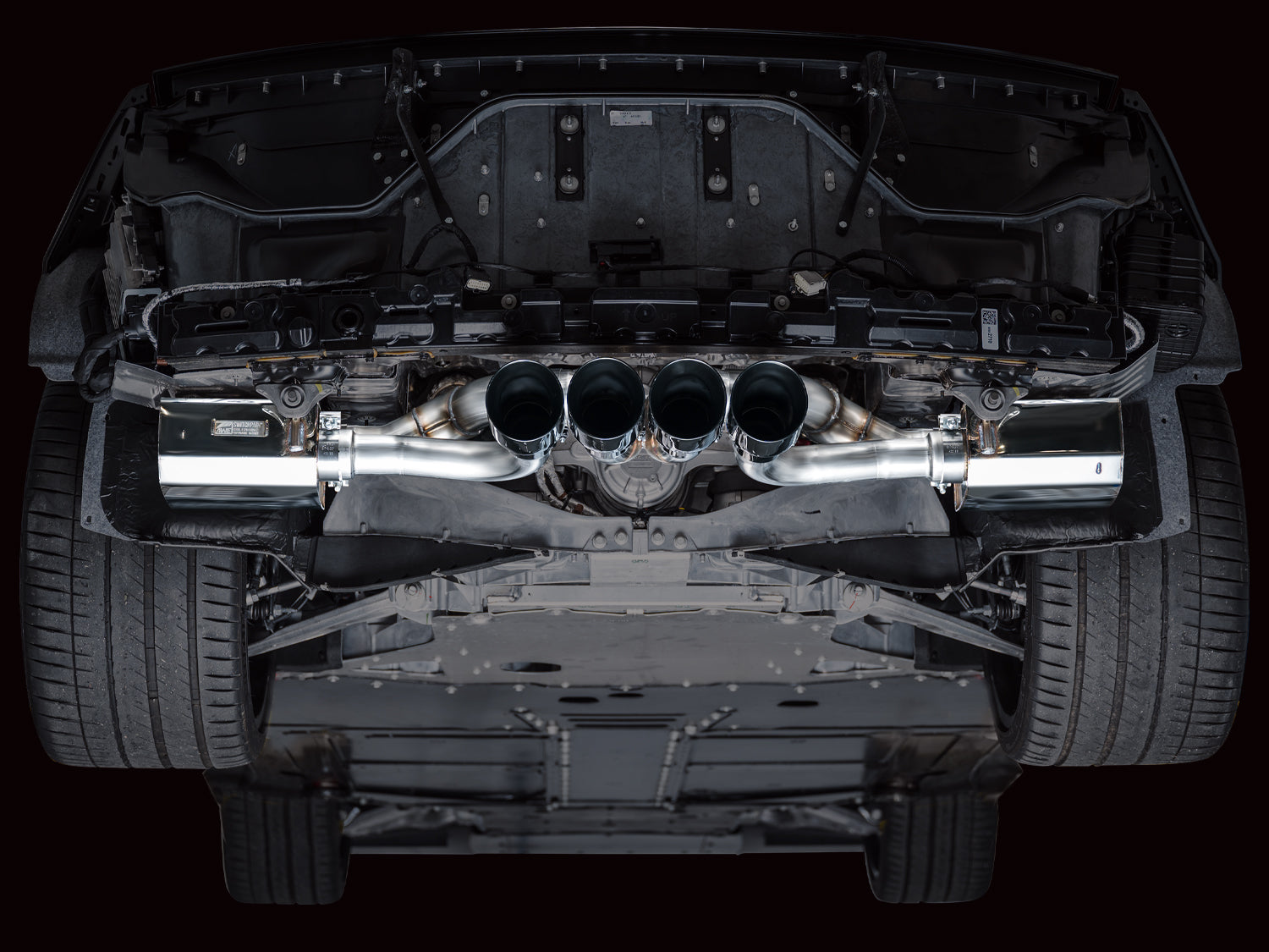 AWE SwitchPath Exhaust for C8 Corvette Z06 - Diamond Black Tips - Mounted