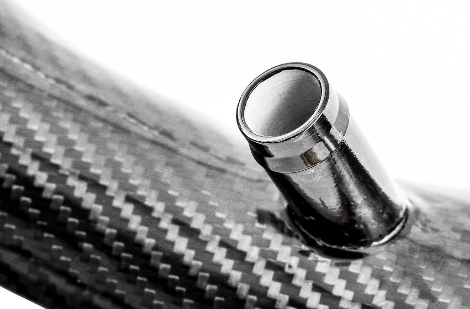 AWE S-FLO Carbon Intake for BMW F8X M3 / M4 - Close Up