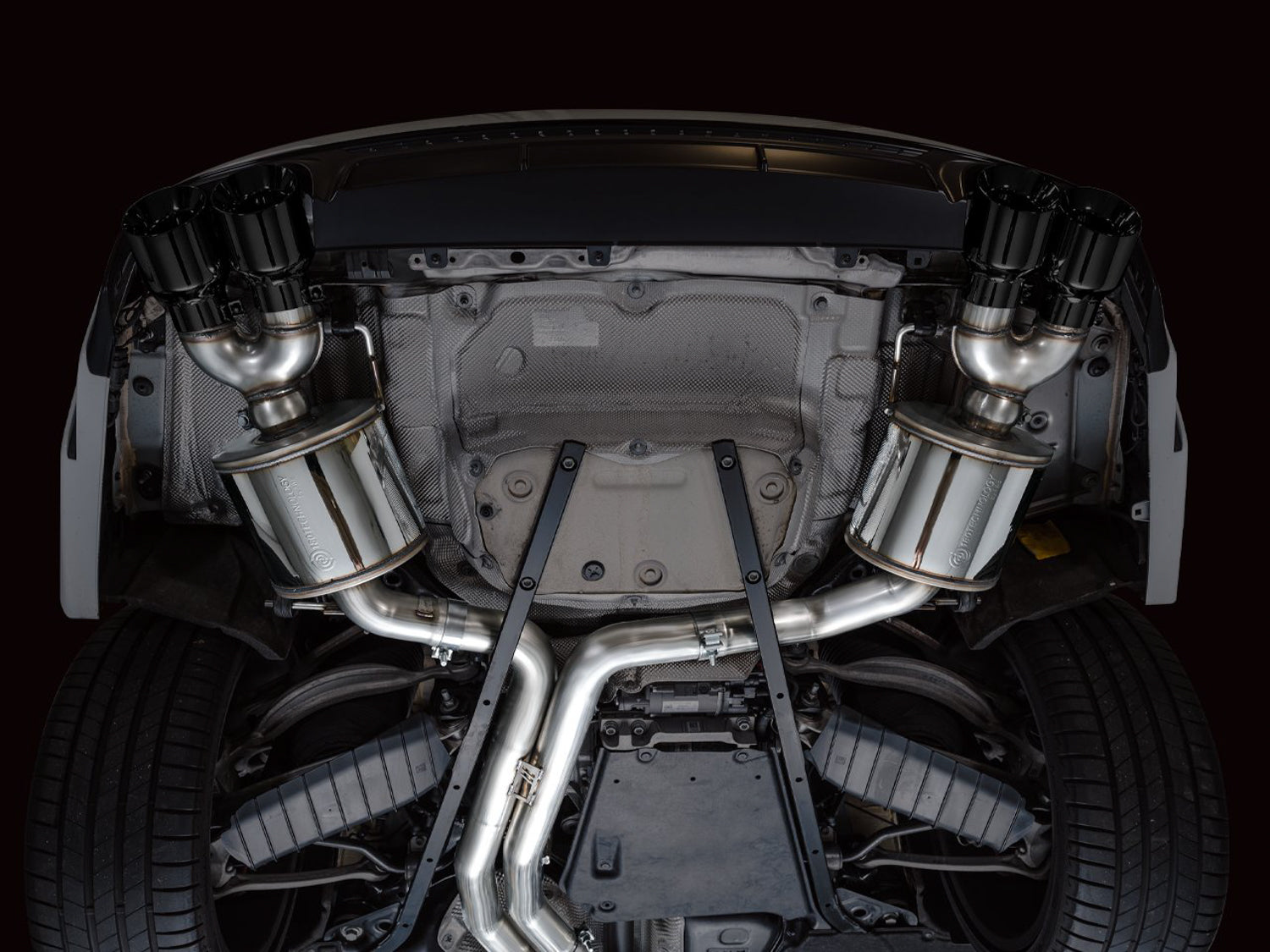 AWE Touring Edition Exhaust for Audi C8 S6/S7 - Diamond Black Tips - Mounted