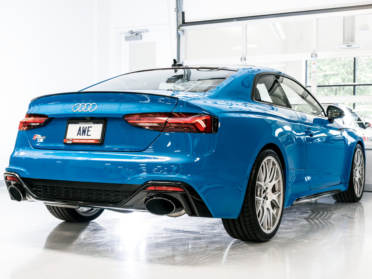 AWE Touring Edition Exhaust for Audi B9.5 RS 5 Coupe - Diamond Black RS-style Tips - Mounted