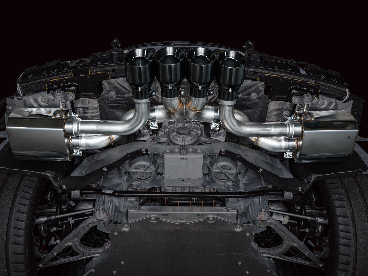 AWE SwitchPath Exhaust for C8 Corvette Z06 - Diamond Black Tips - Mounted