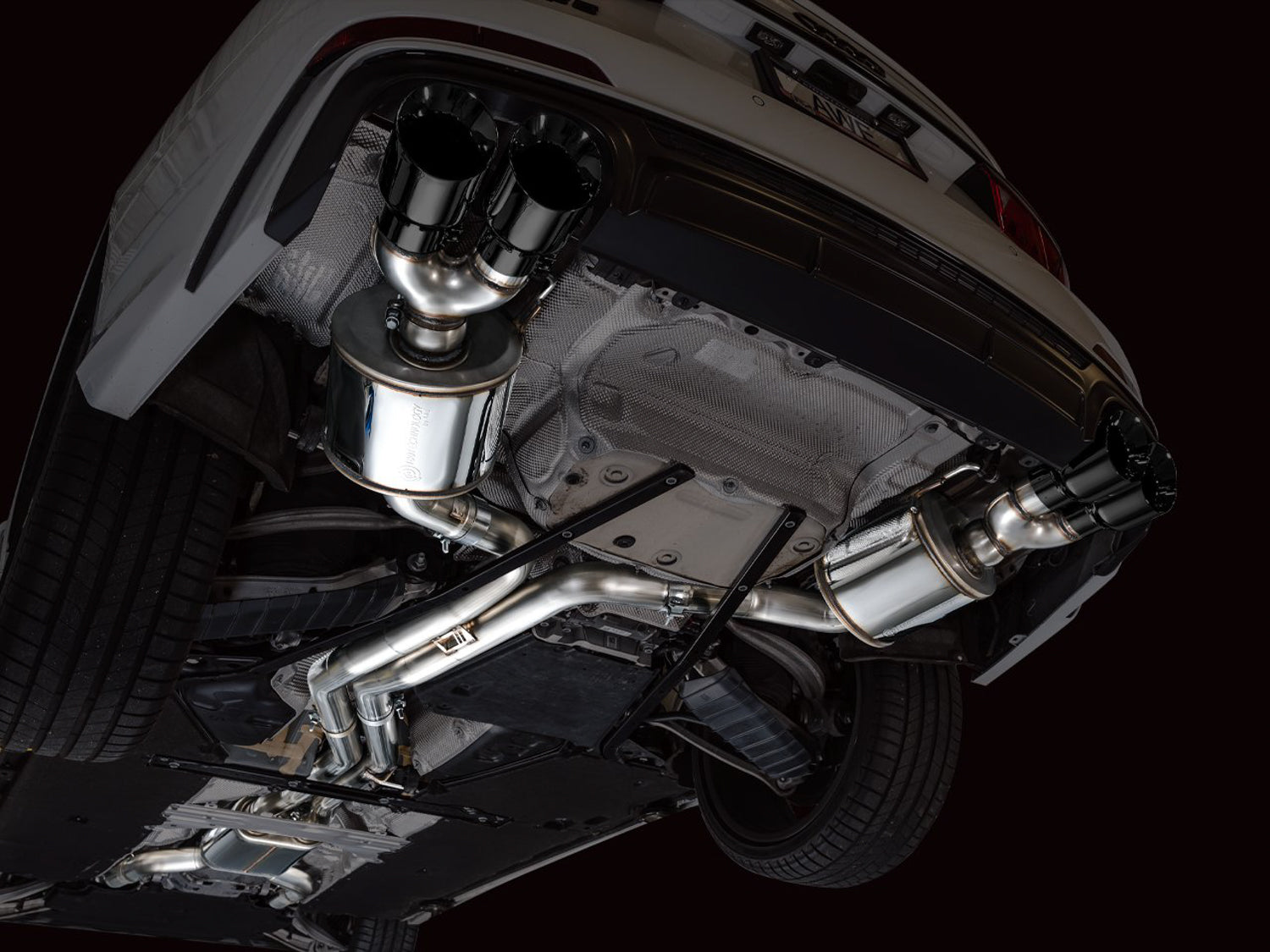 AWE Touring Edition Exhaust for Audi C8 S6/S7 - Diamond Black Tips - Mounted