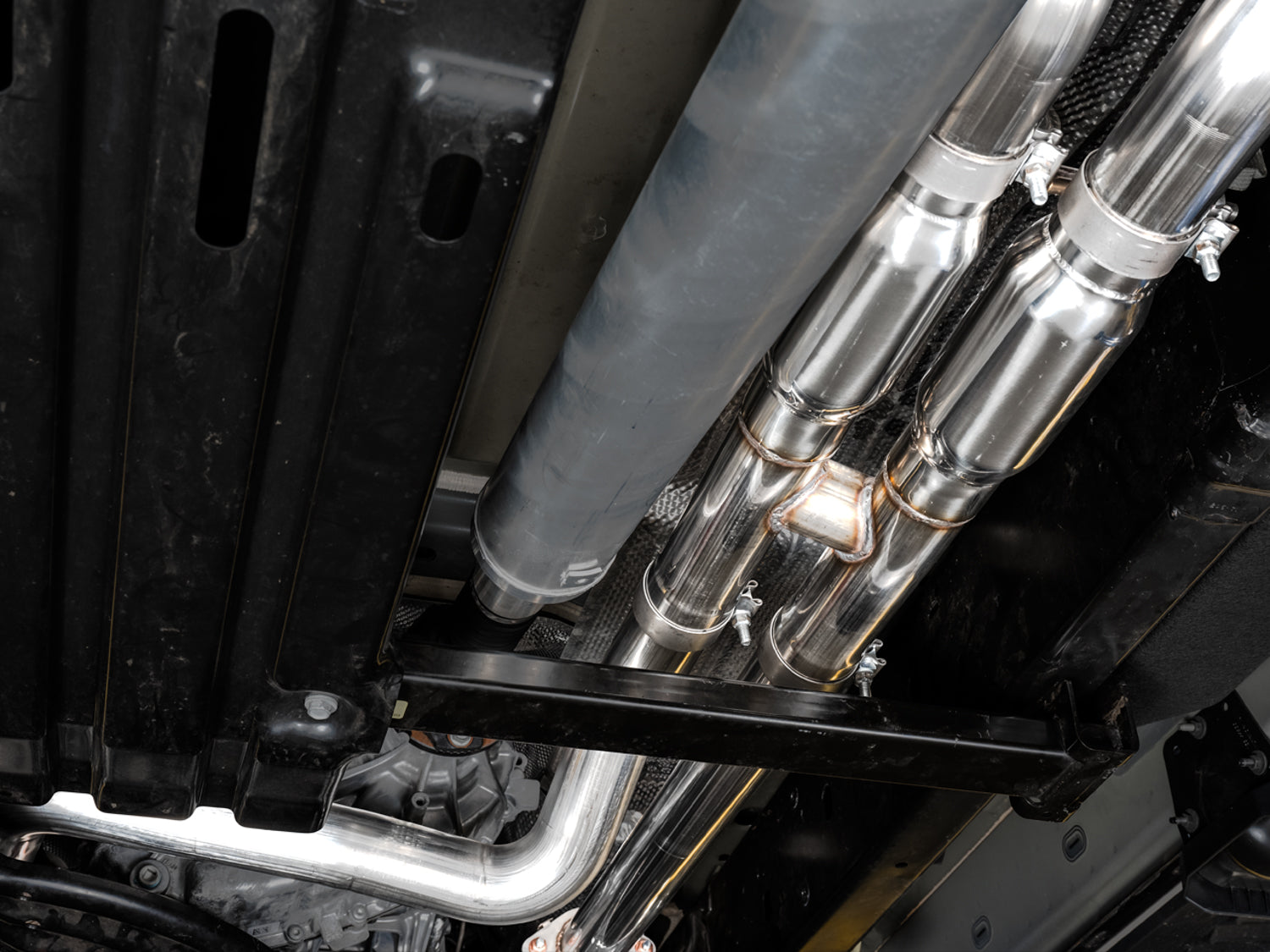 AWE 0FG Catback Exhaust for RAM TRX - Diamond Black Tips - Mounted