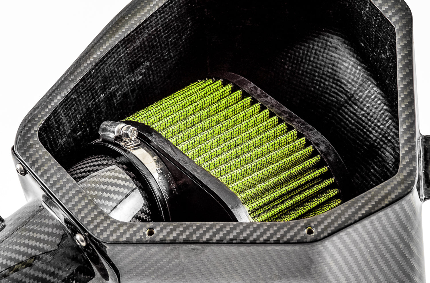 AWE S-FLO Carbon Intake for BMW F8X M3 / M4 - out of package