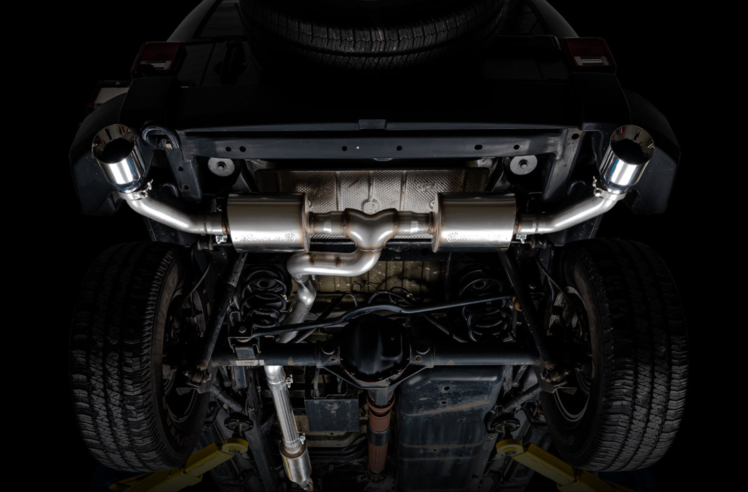 AWE Tread Edition Axleback Dual Exhaust for Jeep JK/JKU 3.6L - Chrome Silver Tips - Mounted