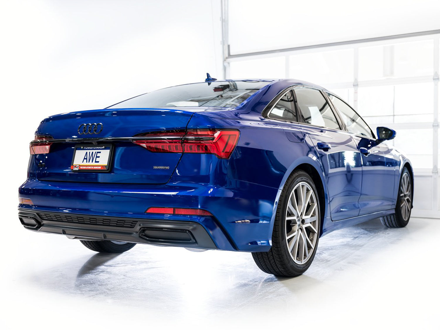 AWE Touring Edition Exhaust for Audi C8 A6/A7 - Turndowns - Mounted
