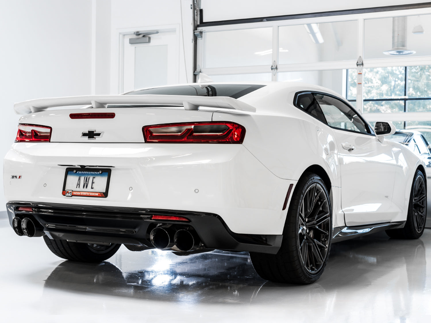 AWE Touring Edition Cat-back Exhaust for Gen6 Camaro SS / ZL1 / LT1 - Resonated - Diamond Black Tips (Quad Outlet) - Mounted