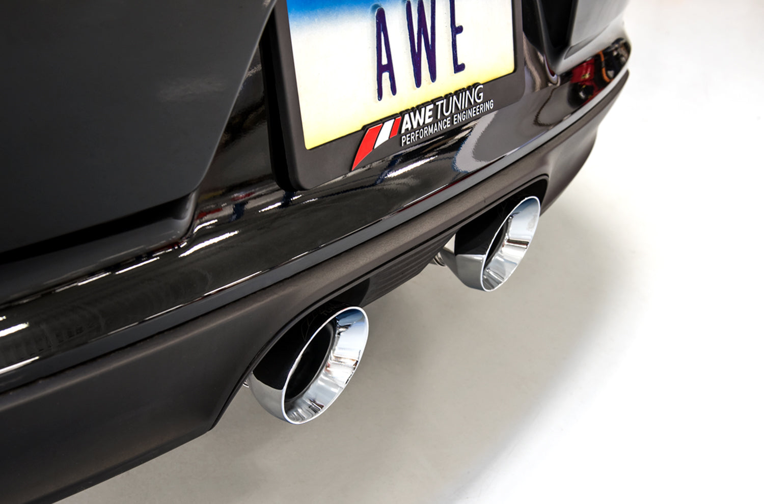 AWE SwitchPath™ Exhaust for 991.2 Carrera / S / GTS with PSE - Chrome Silver Tips - Mounted