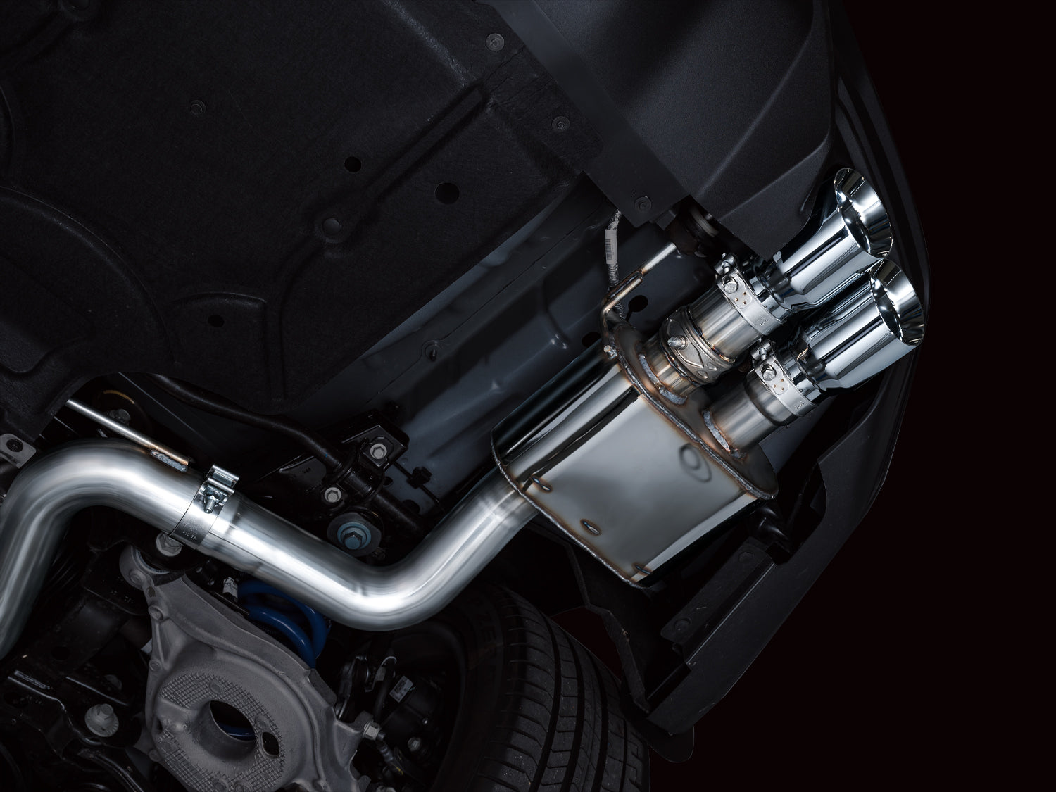 AWE SwitchPath™ Exhaust for S650 Ford Mustang GT Fastback - Quad Chrome Silver Tips - Mounted