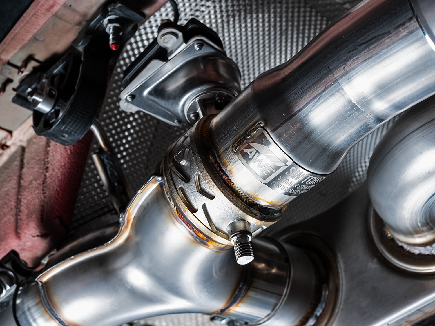 AWE SwitchPath™ Catback Exhaust for BMW F8X M3/M4 - Diamond Black - Close Up