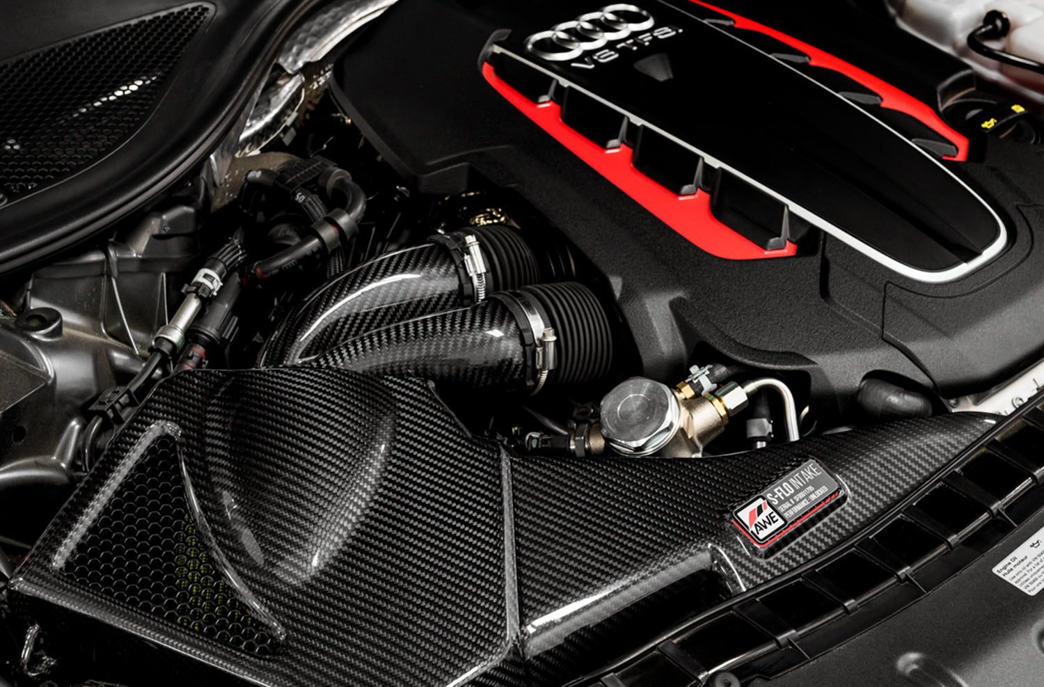 AWE S-FLO Carbon Intake for Audi C7 S6 / S7 - Mounted