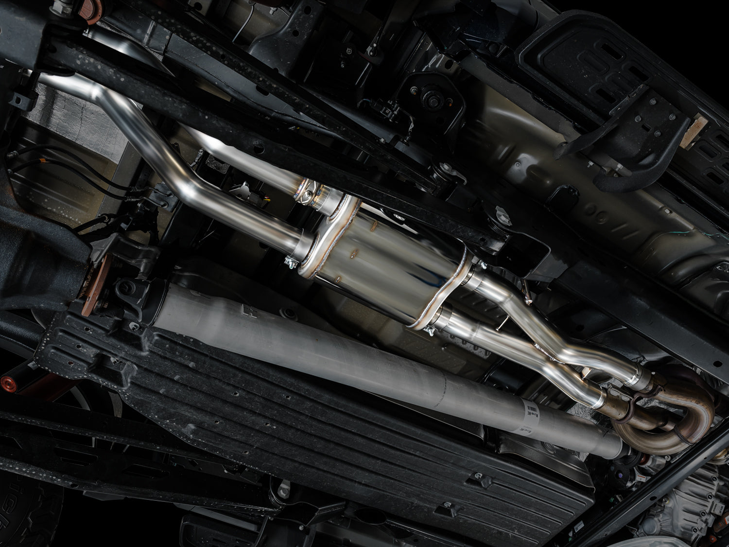 AWE SwitchPath™ Exhaust for Gen 3 Raptor - Diamond Black Tip - Mounted