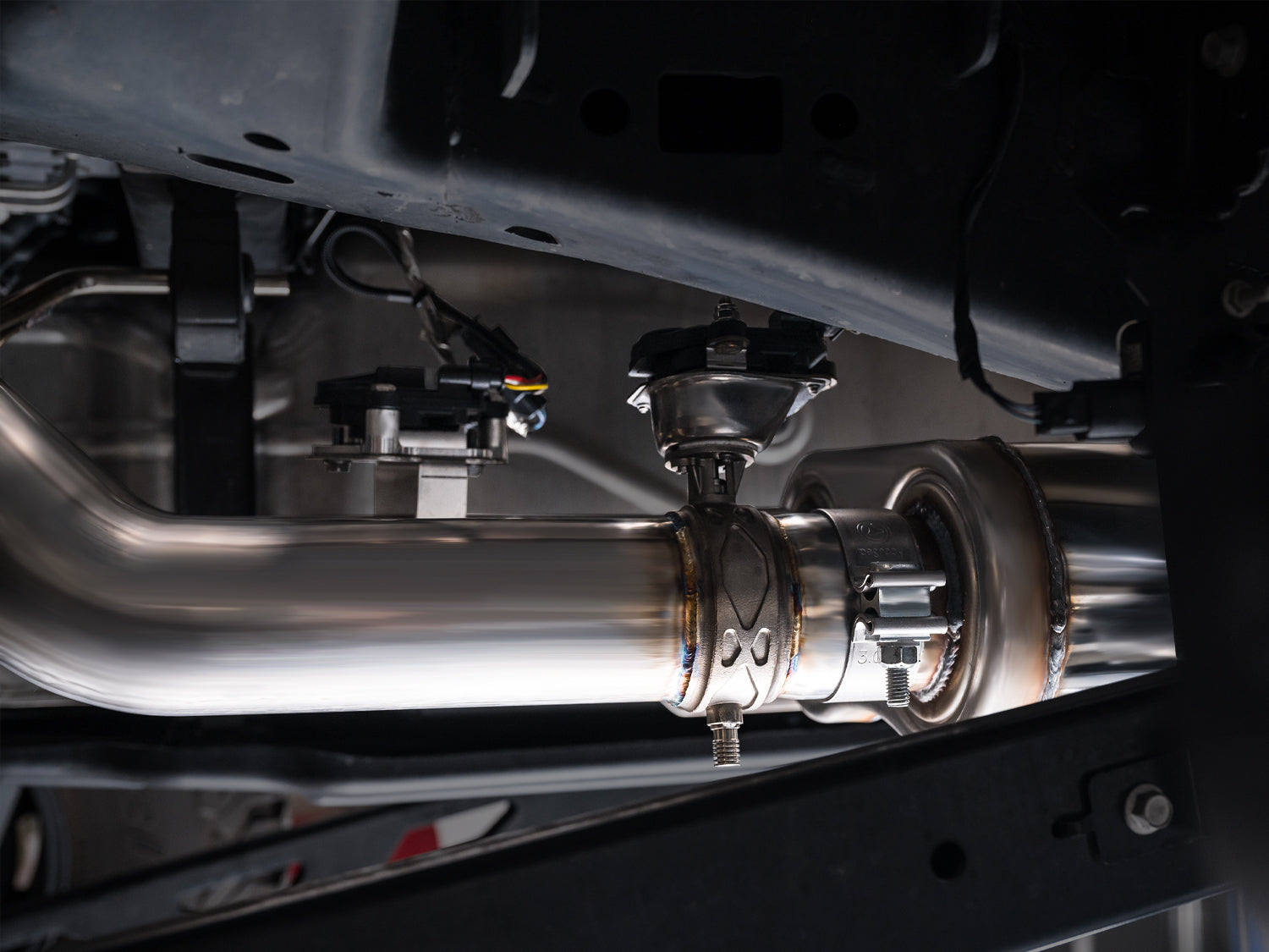 AWE SwitchPath™ Exhaust for Gen 3 Raptor R - Chrome Silver Tips - Mounted