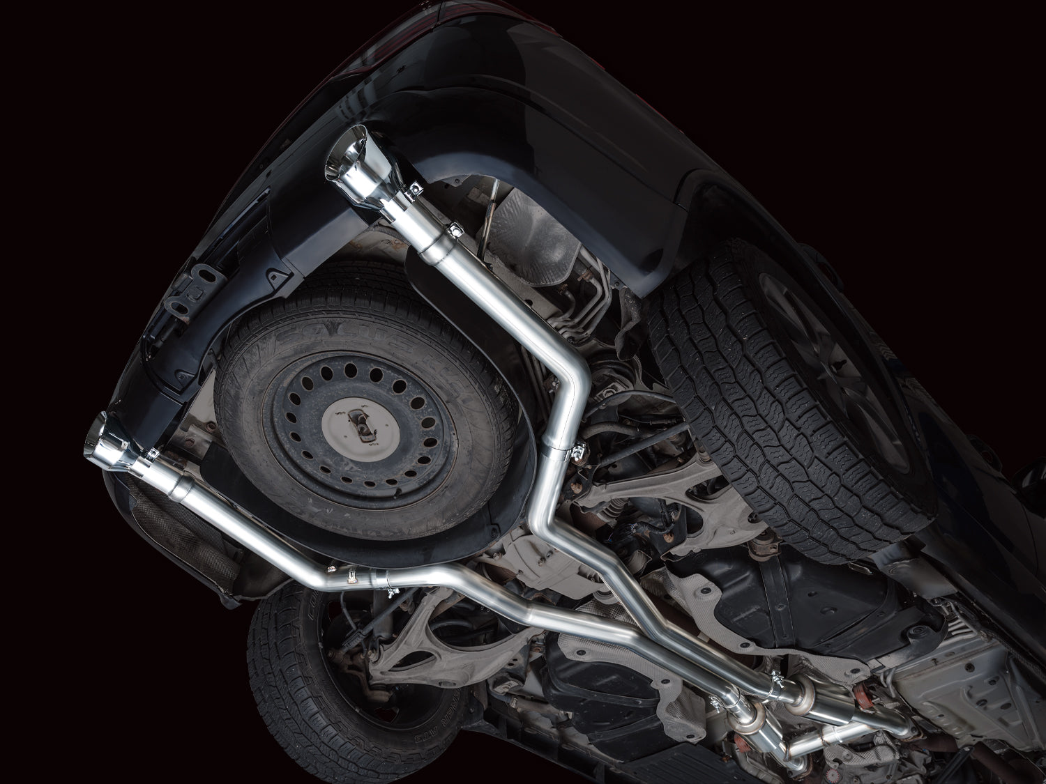 AWE Track Edition Exhaust for Dodge Durango 3.6 / 5.7 - Chrome Silver Tips - Mounted