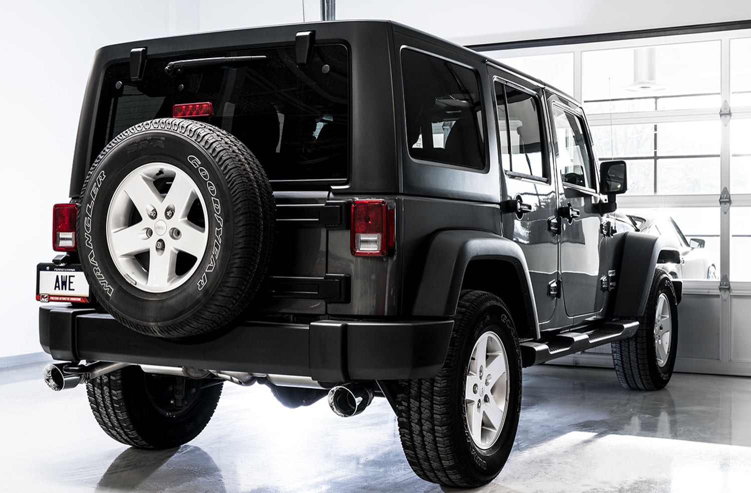 AWE Tread Edition Axleback Dual Exhaust for Jeep JK/JKU 3.6L - Chrome Silver Tips - Mounted