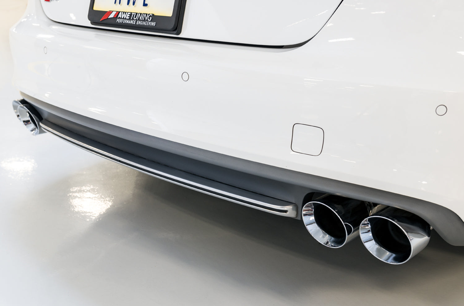 AWE Touring Edition Exhaust for Audi C7 S7 4.0T - Chrome Silver Tips - Mounted