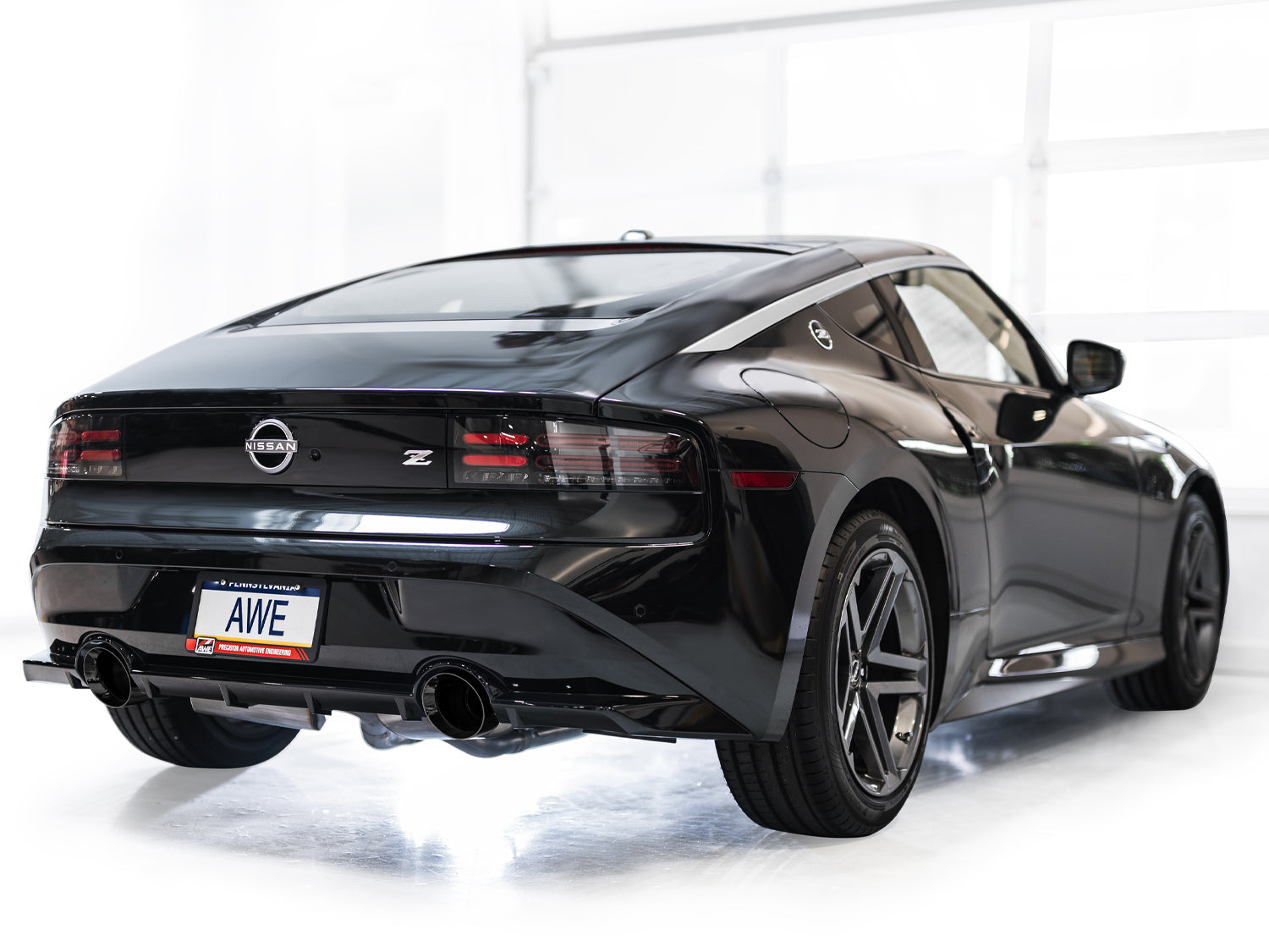 AWE Touring Edition Exhaust for Nissan Z - Diamond Black Tips - Mounted