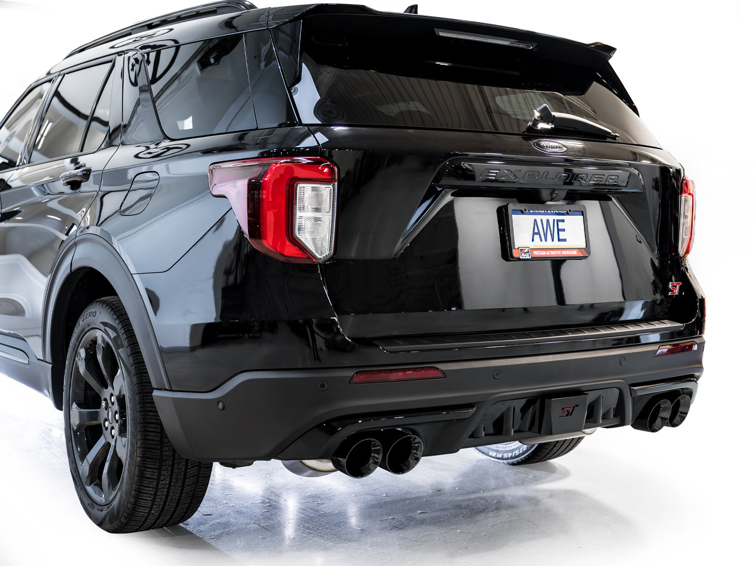 AWE Touring Edition Exhaust for Ford Explorer ST - Diamond Black Tips - Mounted