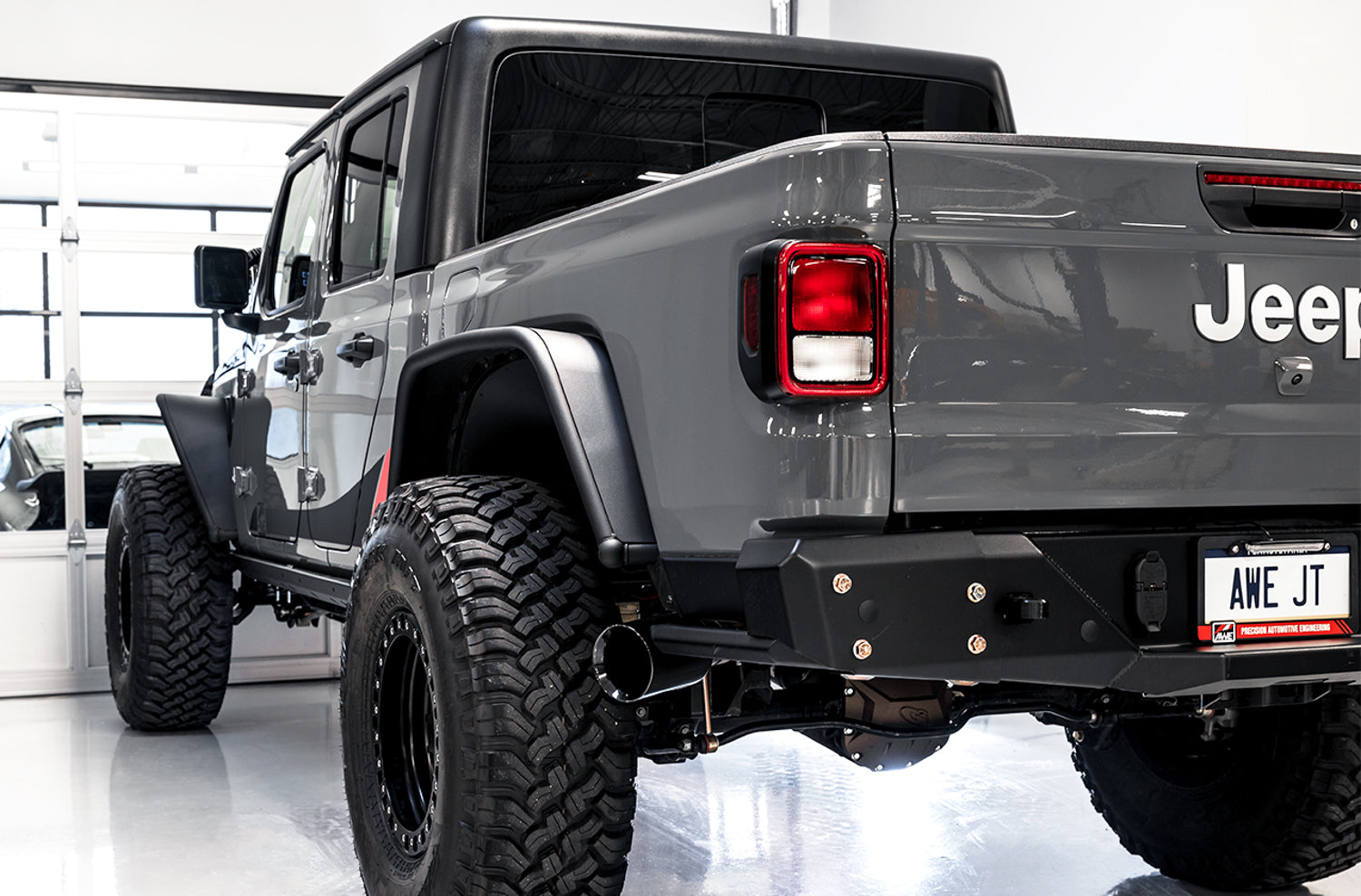 AWE Trail-to-Tread Conversion Kit (Single-Side) for Jeep JT 3.6L - Diamond Black Tip - Mounted